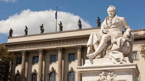 Statue von Humboldt vor der Humboldt-Universität Berlin